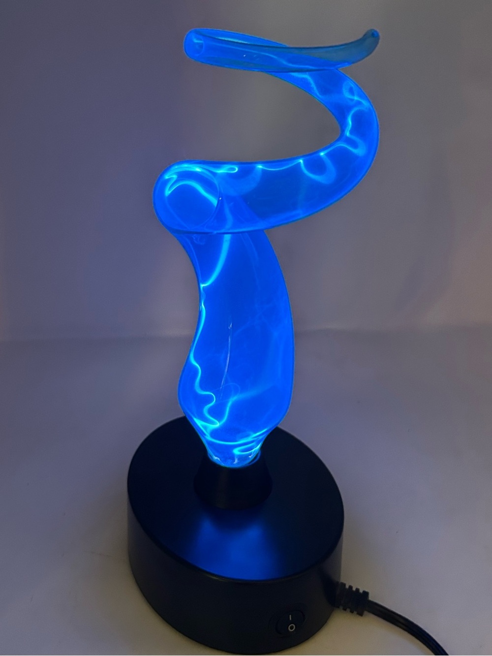 1st $70 offer gets it
LumiSource Mini Electra Plasma Lamp Vintage 2002 12 in - Picture 9 of 12